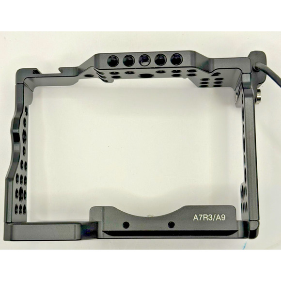 SmallRig Camera Cage for Sony A7R III / A9 – Full Cage with HDMI Clamp - Picture 1 of 7